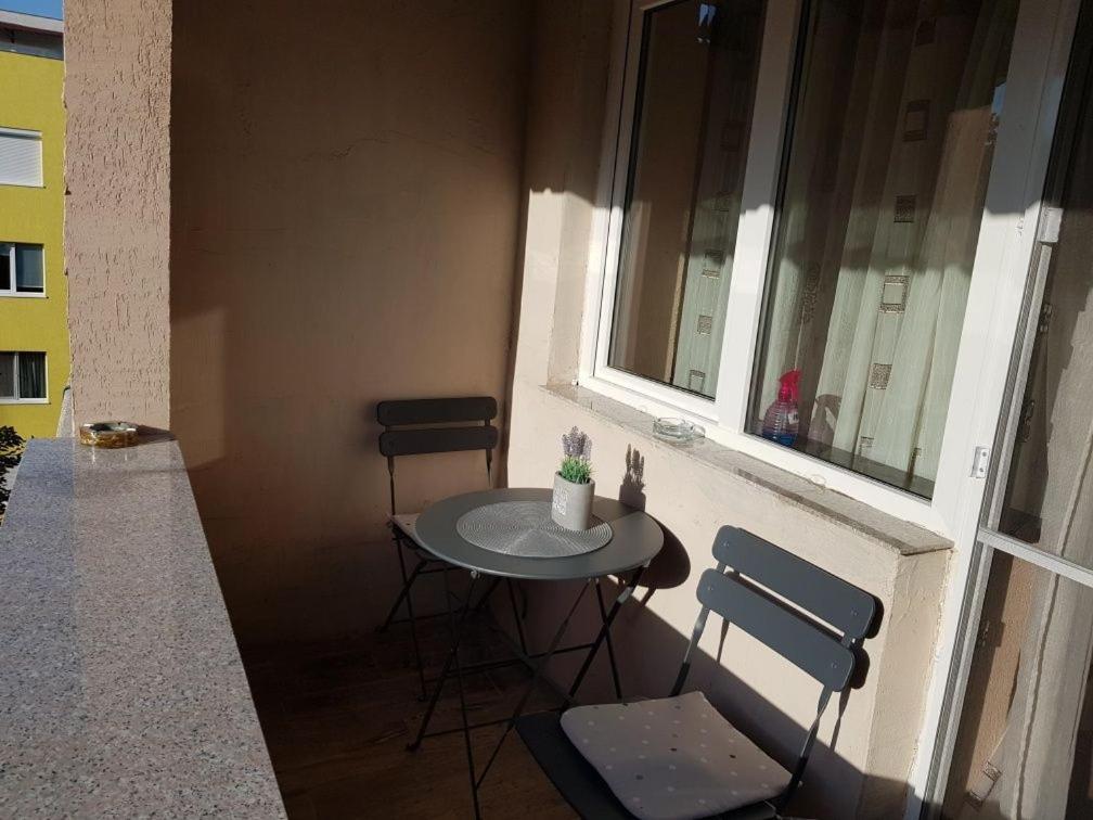 Central Apartament Cristian Arad Exterior photo
