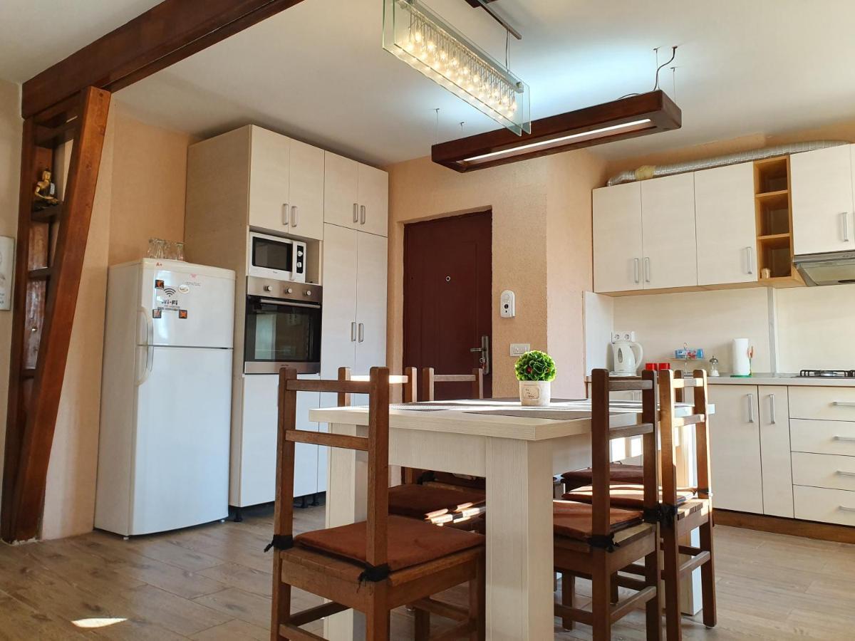 Central Apartament Cristian Arad Exterior photo